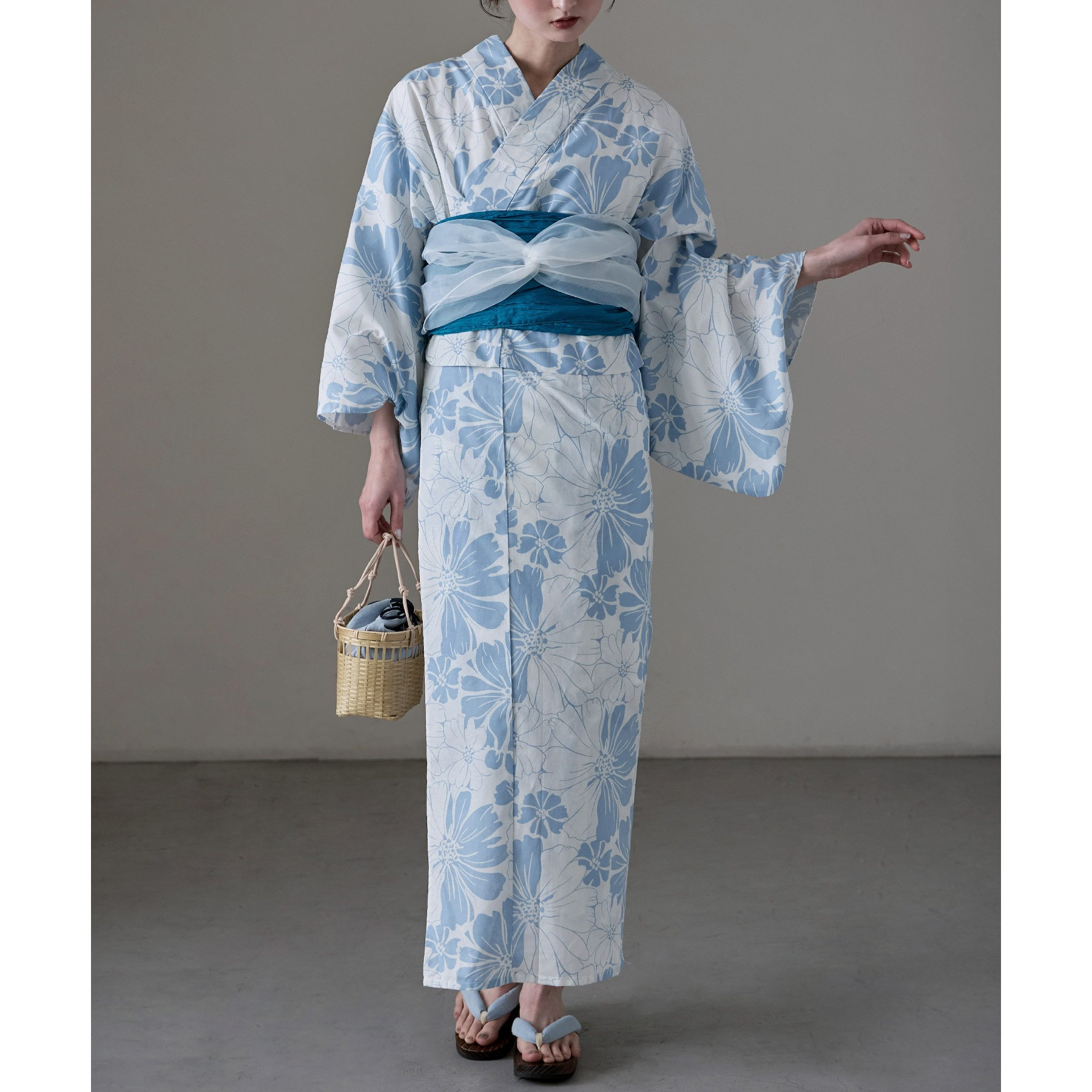 Robe Yukata Kimono Traditionne - Ethnic Fashion Dress avis et prix