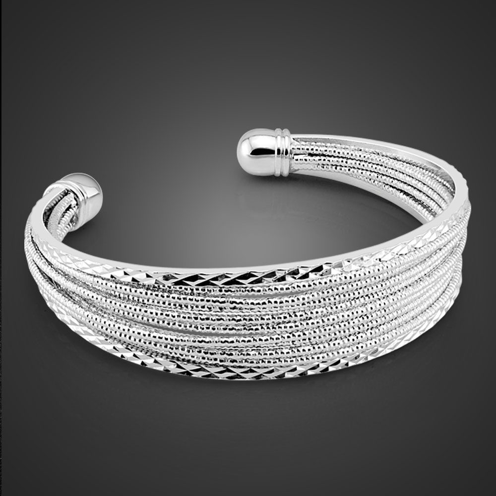 Bracelets à breloques en argen - Ethnic Wear In Fashion avis et prix