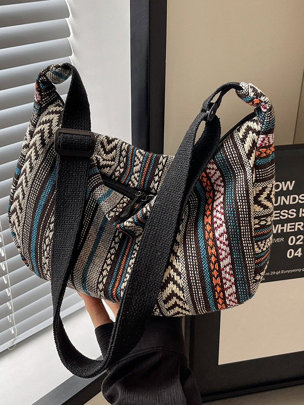 Sac à bandoulière tendance gra - Ethnic Fashion Trends 2025 avis et prix